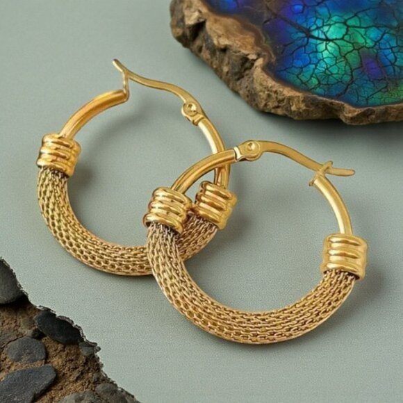 🆕Chic Elegance 18K Gold Plated Stainless Steel Mesh Trendy Hoop Earrings - Picture 13 of 13